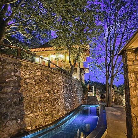 Santa Marina Guesthouse Като-Лутраки Экстерьер фото