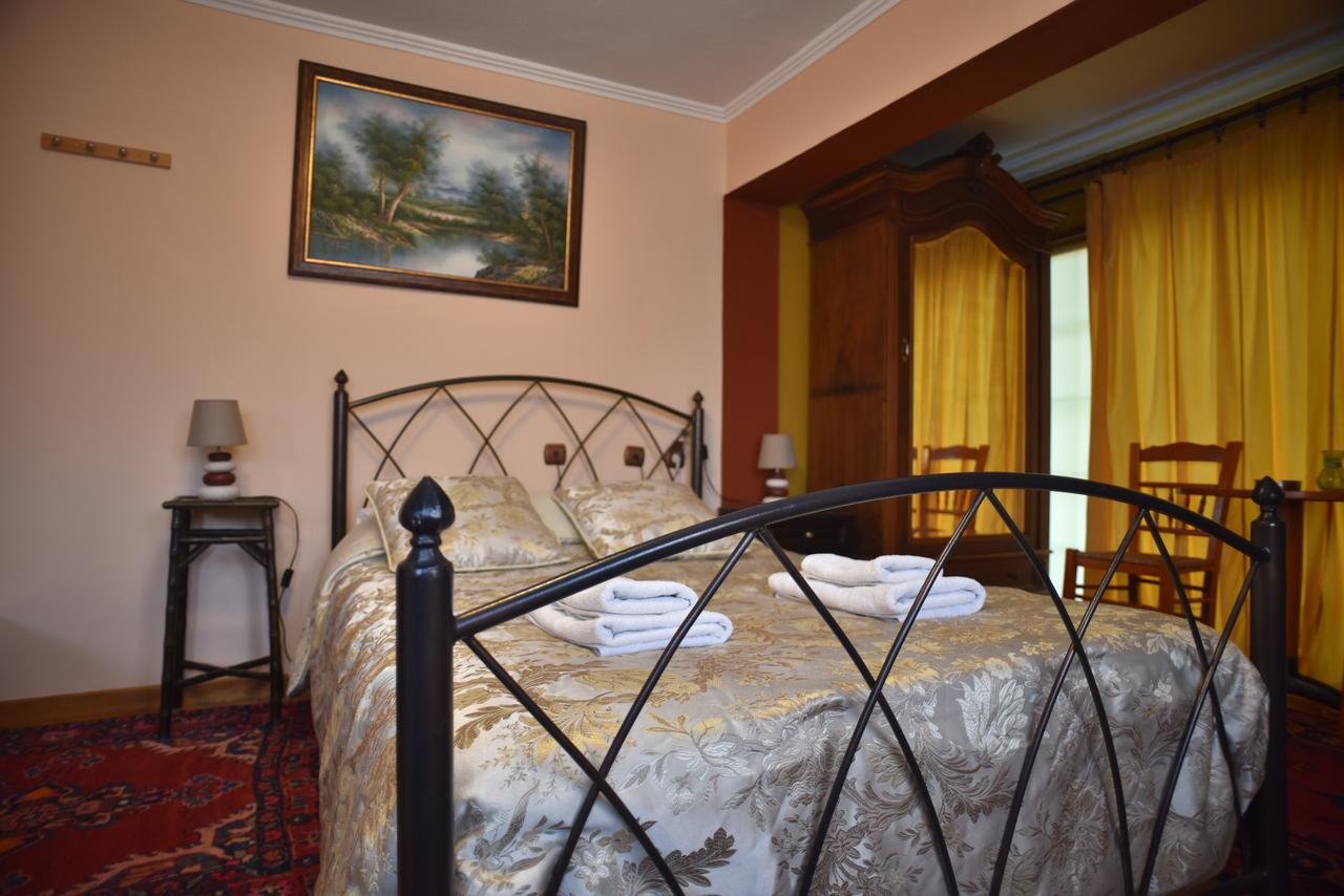 Santa Marina Guesthouse Като-Лутраки Экстерьер фото