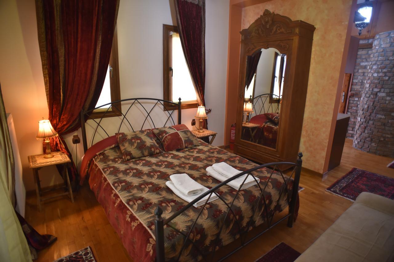 Santa Marina Guesthouse Като-Лутраки Экстерьер фото