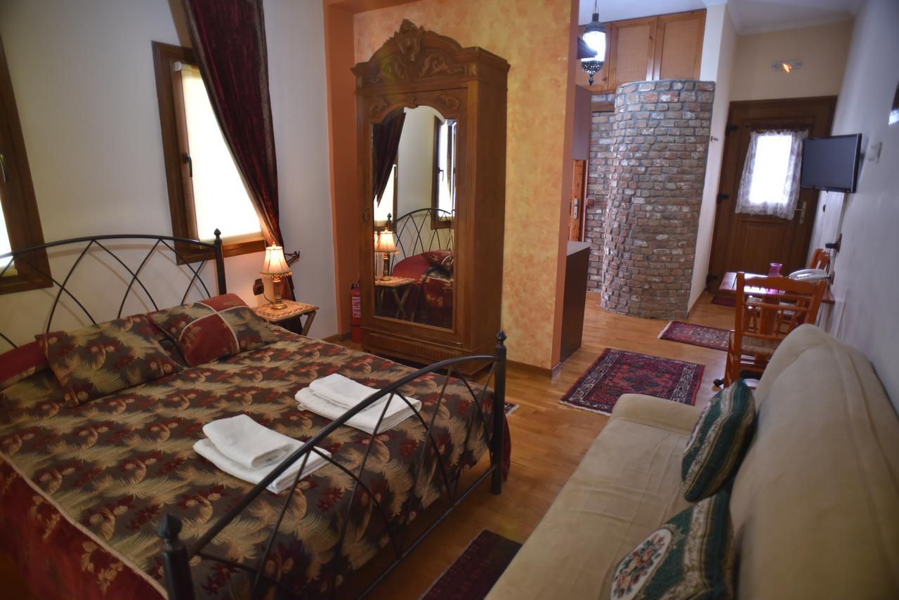 Santa Marina Guesthouse Като-Лутраки Экстерьер фото
