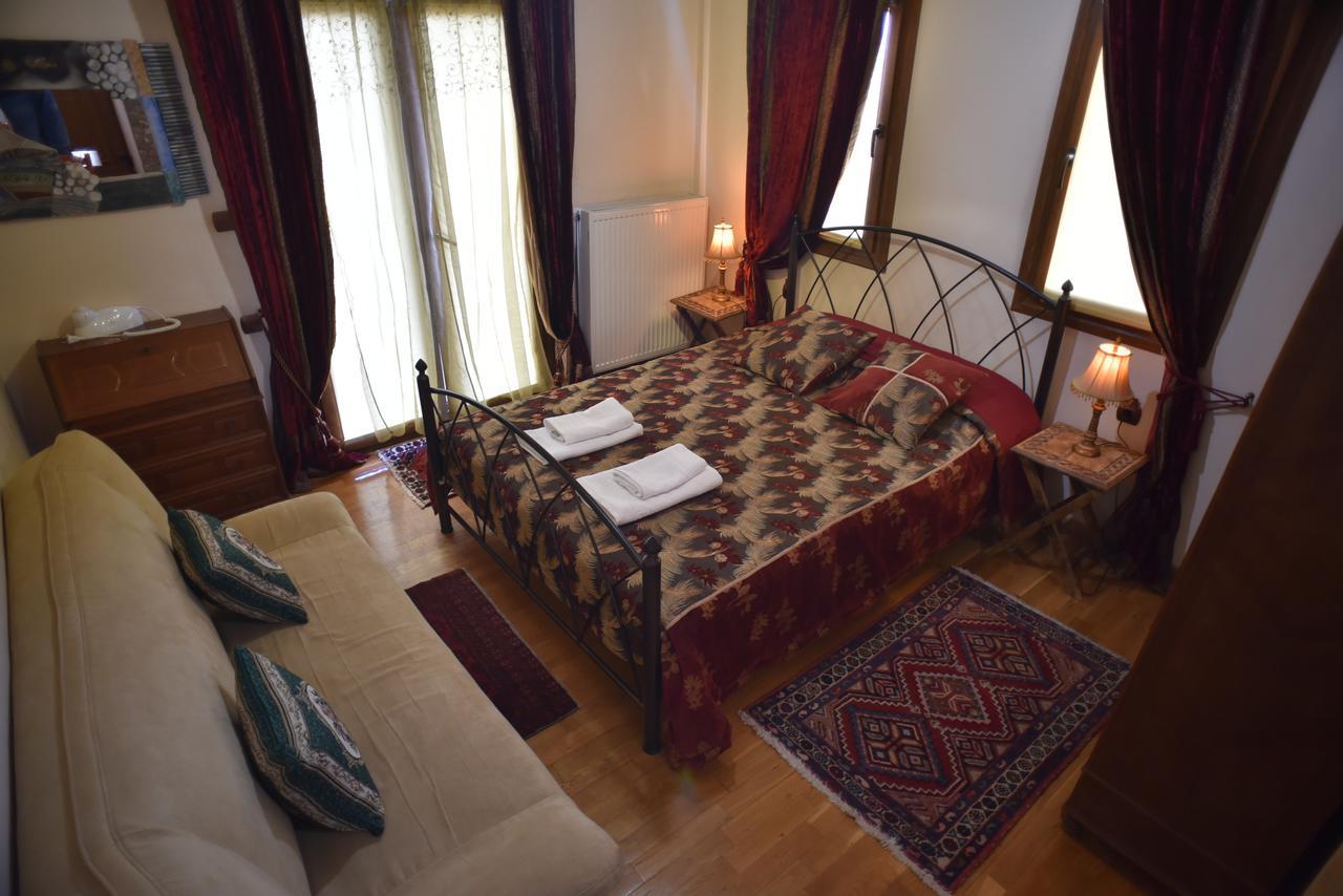 Santa Marina Guesthouse Като-Лутраки Экстерьер фото