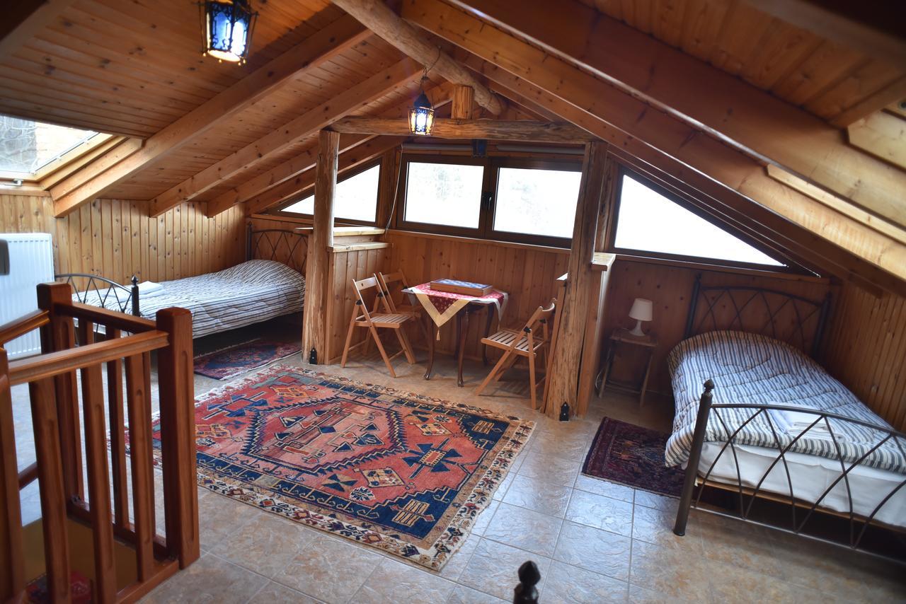 Santa Marina Guesthouse Като-Лутраки Экстерьер фото