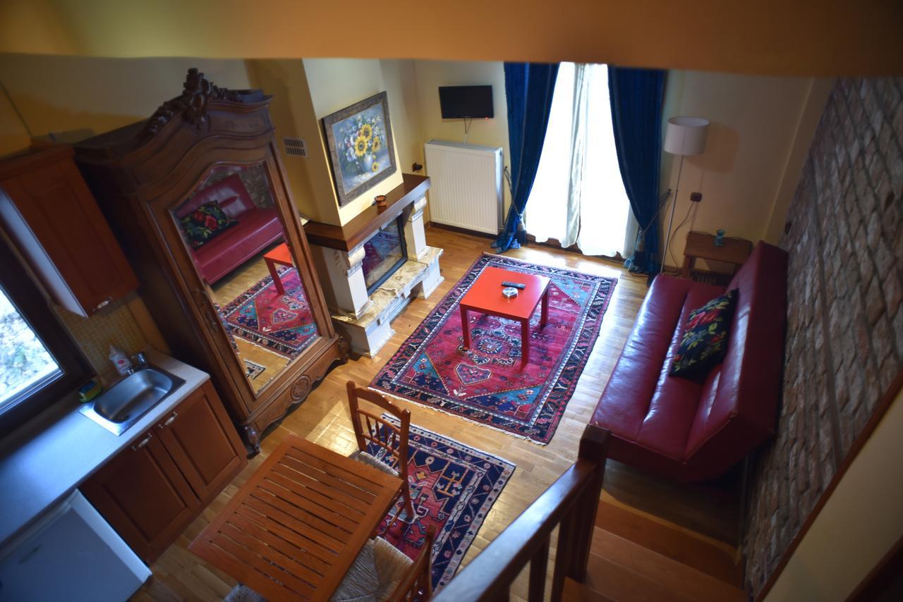 Santa Marina Guesthouse Като-Лутраки Экстерьер фото