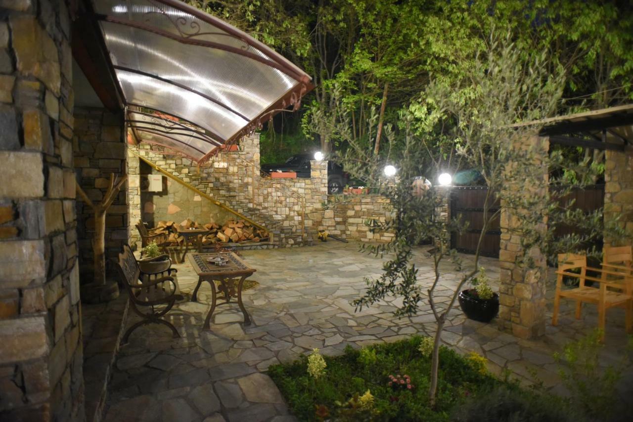 Santa Marina Guesthouse Като-Лутраки Экстерьер фото