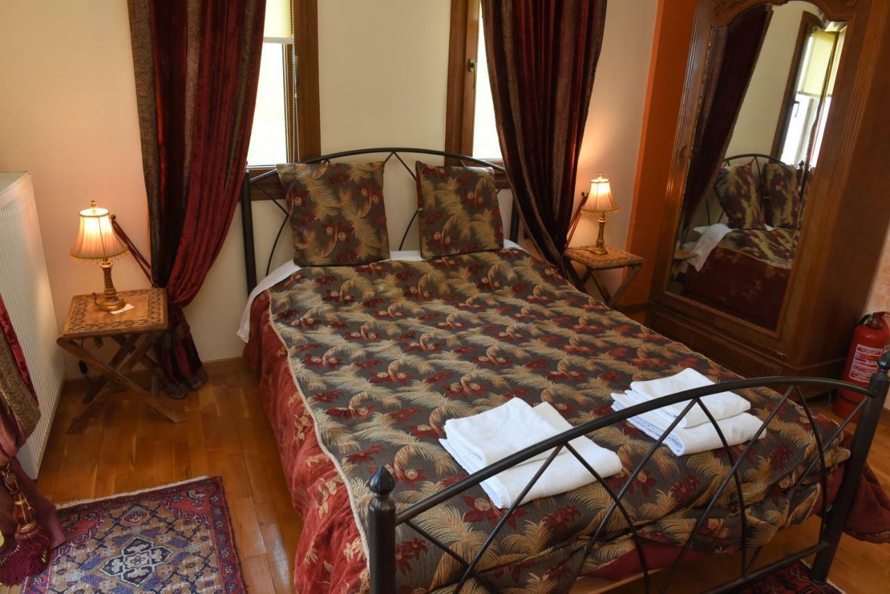 Santa Marina Guesthouse Като-Лутраки Экстерьер фото