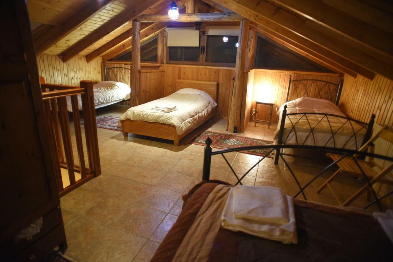 Santa Marina Guesthouse Като-Лутраки Экстерьер фото