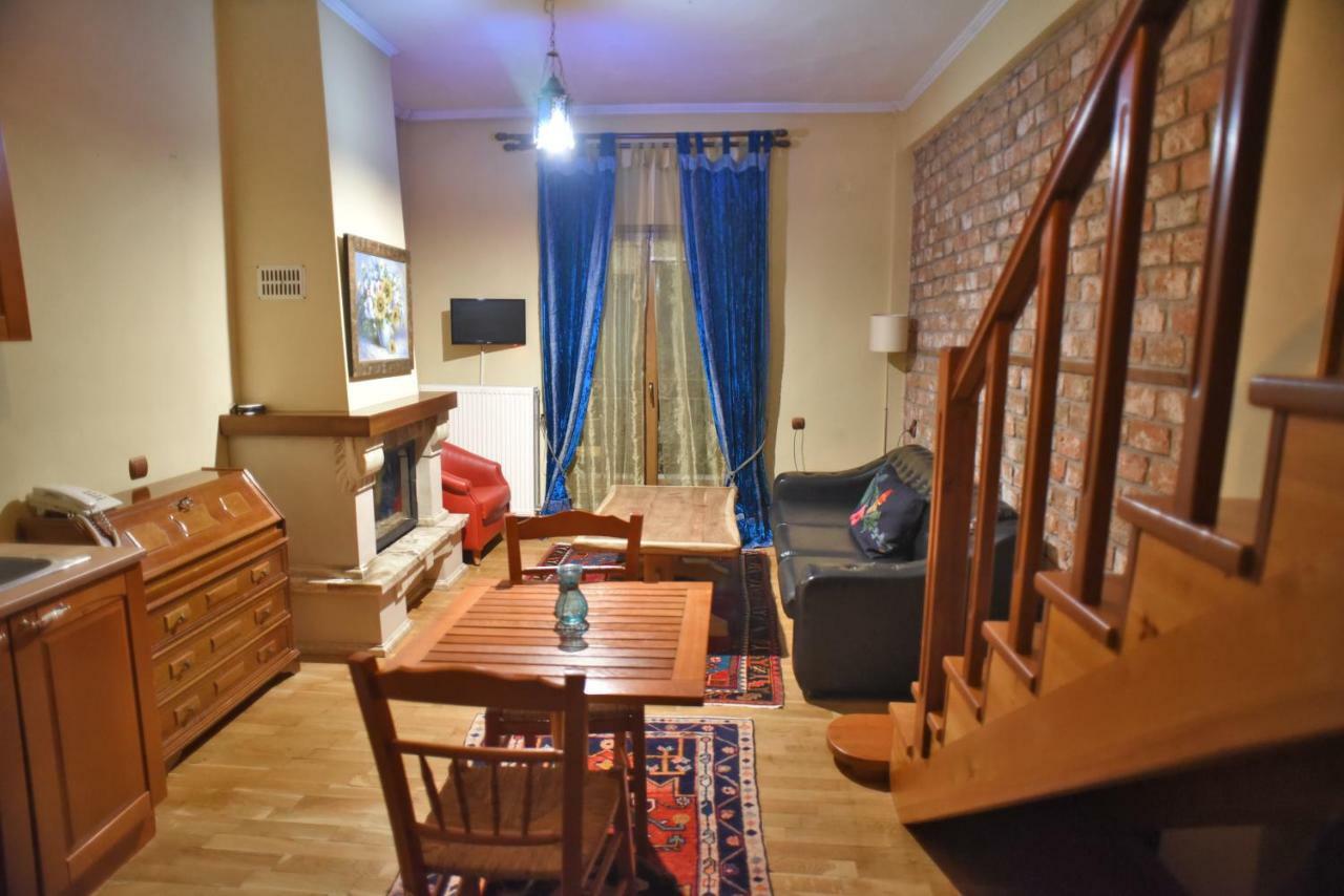 Santa Marina Guesthouse Като-Лутраки Экстерьер фото