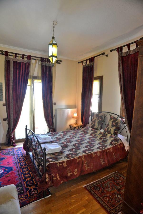 Santa Marina Guesthouse Като-Лутраки Экстерьер фото