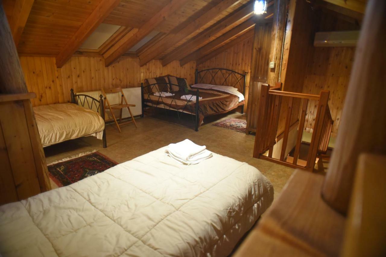 Santa Marina Guesthouse Като-Лутраки Экстерьер фото